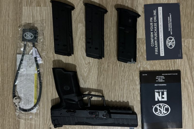 Fn 5.7 Mrd (Yeni model) 13,200 $