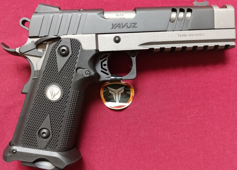 EMEKLİ EMNİYET GÖREVLİSİNDEN RUHSATLI SIFIR KUTUSUNDA HİÇ ATIŞ YAPILMAYAN 25 MODEL YAVUZ 23