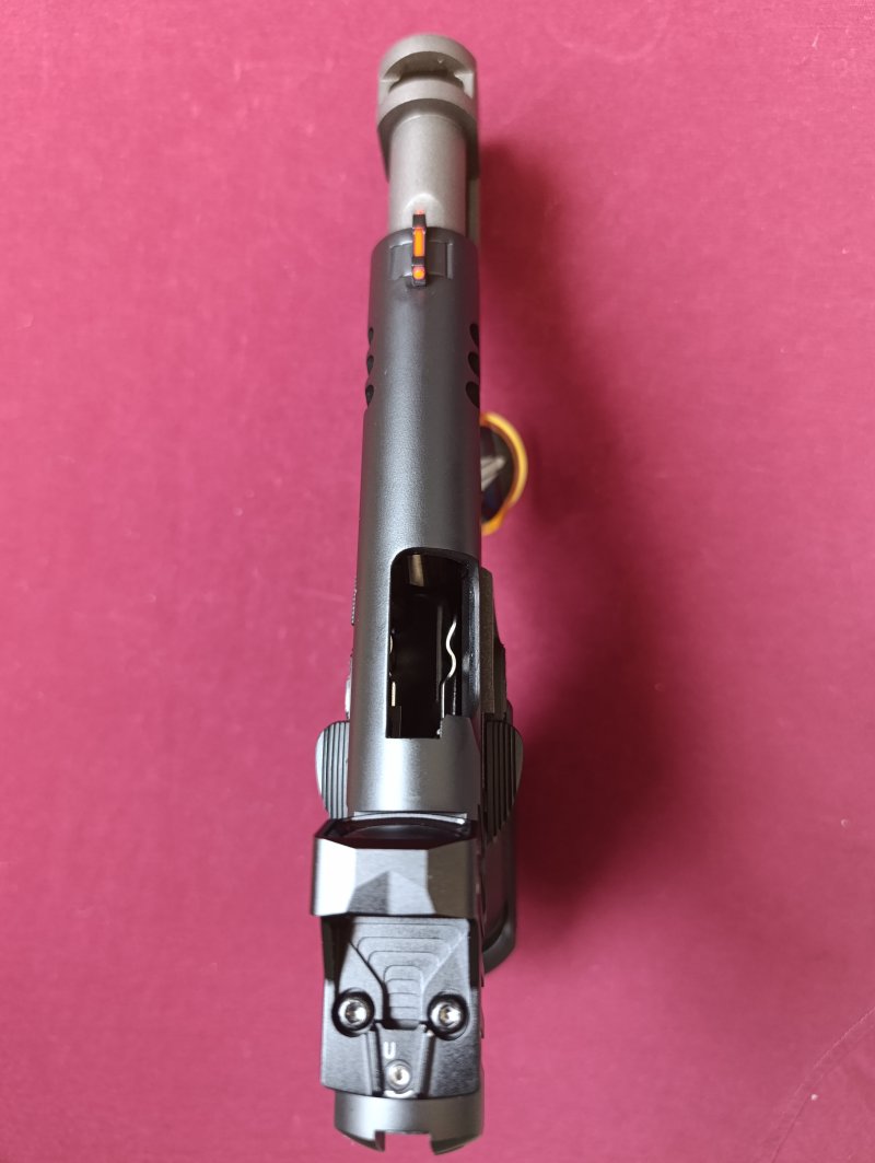 EMEKLİ EMNİYET GÖREVLİSİNDEN RUHSATLI SIFIR KUTUSUNDA HİÇ ATIŞ YAPILMAYAN 25 MODEL YAVUZ 23