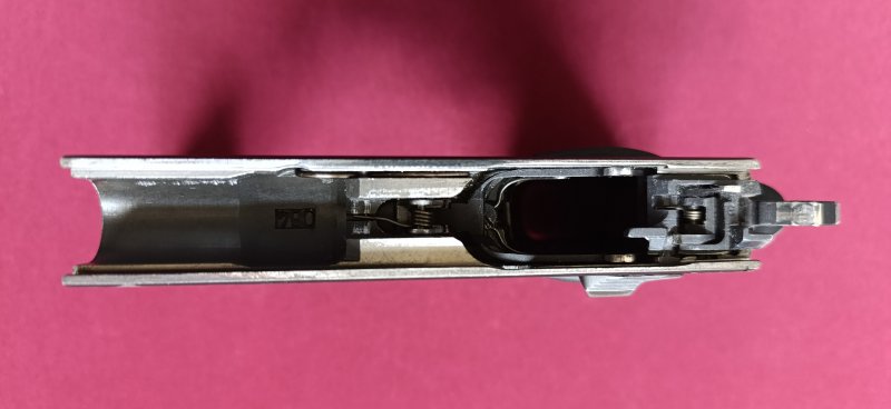 EMEKLİ KAMU GÖREVLİSİNDEN SIFIR AYARINDA AZ KULLANILMIŞ 1994 MODEL ORJİNAL SİYAH CZ 75 B