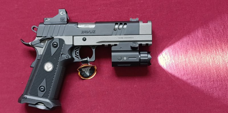 EMEKLİ EMNİYET GÖREVLİSİNDEN RUHSATLI SIFIR KUTUSUNDA HİÇ ATIŞ YAPILMAYAN 25 MODEL YAVUZ 23