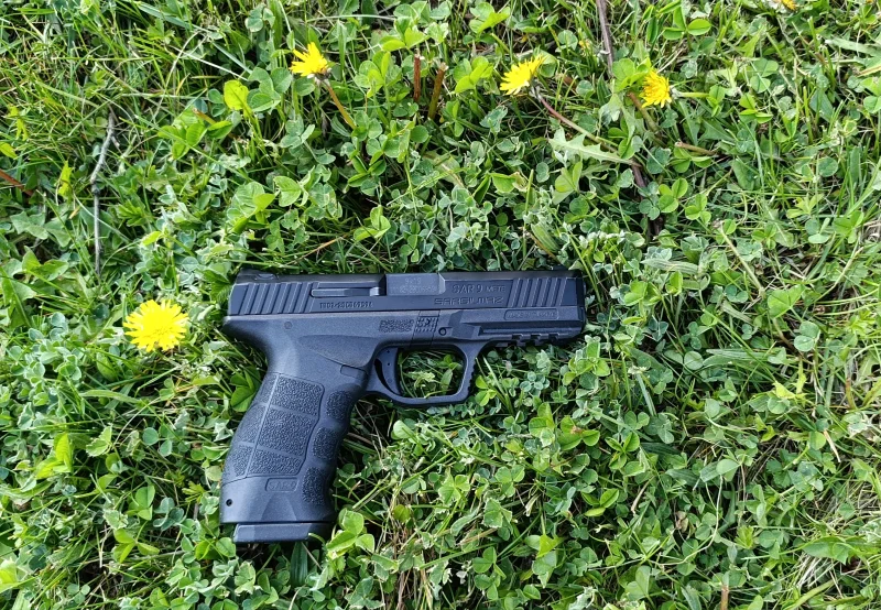 EMEKLİ EMNİYET GÖREVLİSİNDEN RUHSATLI SIFIR AYARINDA DENEME ATIŞI YAPILAN SARSILMAZ SAR 9 METE