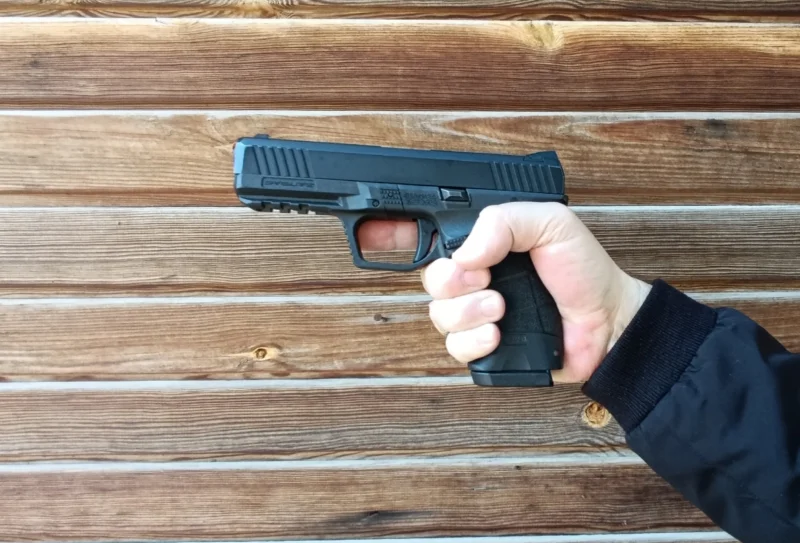 EMEKLİ EMNİYET GÖREVLİSİNDEN RUHSATLI SIFIR AYARINDA DENEME ATIŞI YAPILAN SARSILMAZ SAR 9 METE