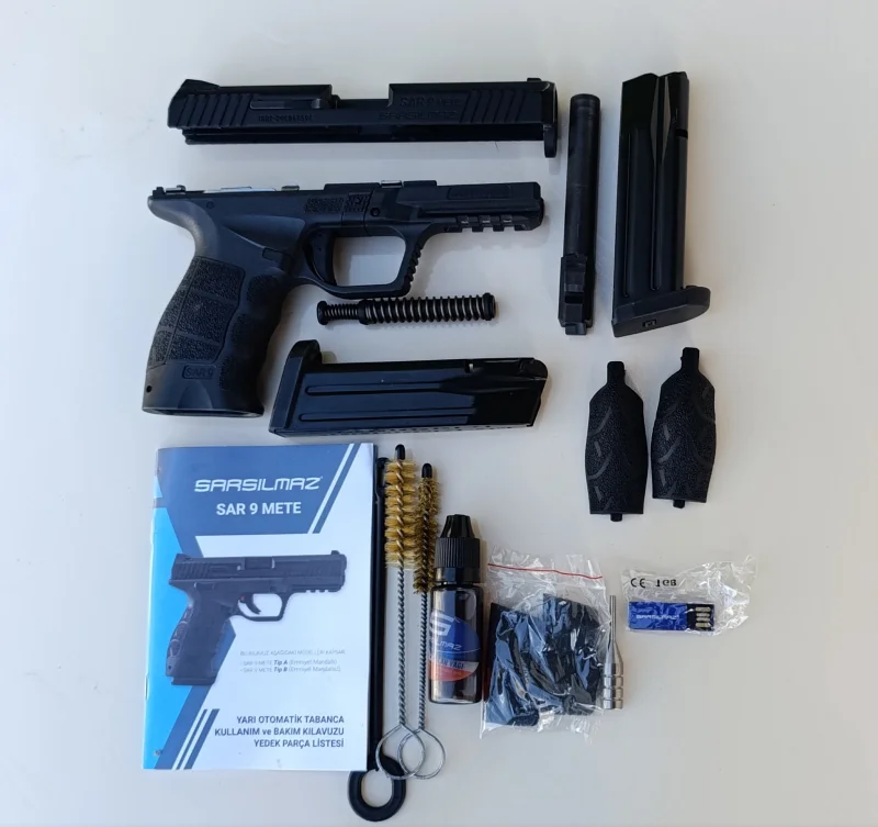 EMEKLİ EMNİYET GÖREVLİSİNDEN RUHSATLI SIFIR AYARINDA DENEME ATIŞI YAPILAN SARSILMAZ SAR 9 METE
