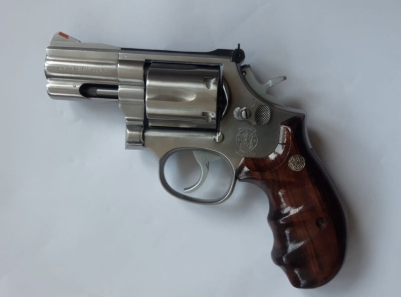 SMİTH WESSON 2,5 İNÇ ÇOK TEMİZ
